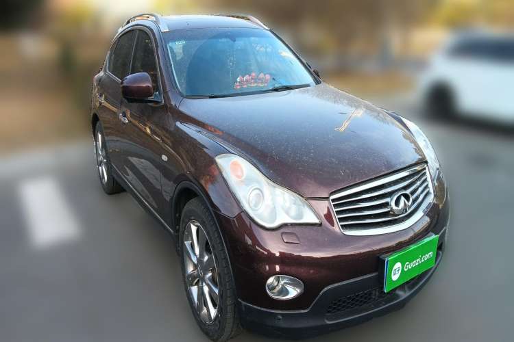Used Infiniti EX 2011 EX25 Elegant Edition Front Right 45 Deg