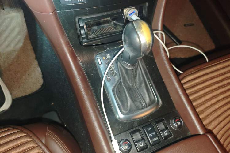 Used Infiniti EX 2011 EX25 Elegant Edition Gear Lever