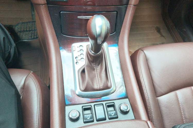 Used Infiniti EX 2011 EX25 Elegant Edition Gear Lever