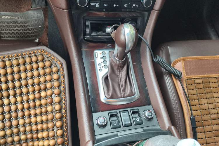 Used Infiniti EX 2011 EX25 Luxury Edition Gear Lever