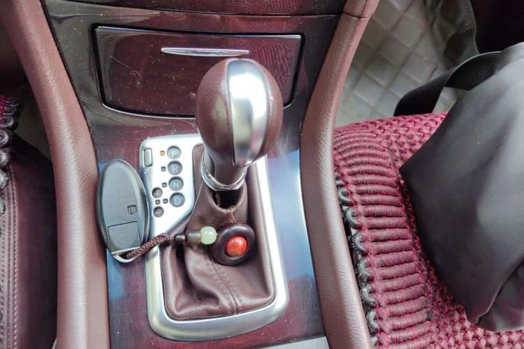Used Infiniti EX 2011 EX25 Luxury Edition Gear Lever
