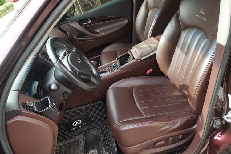 Used Infiniti EX 2011 EX25 Luxury Edition Left Front Seat