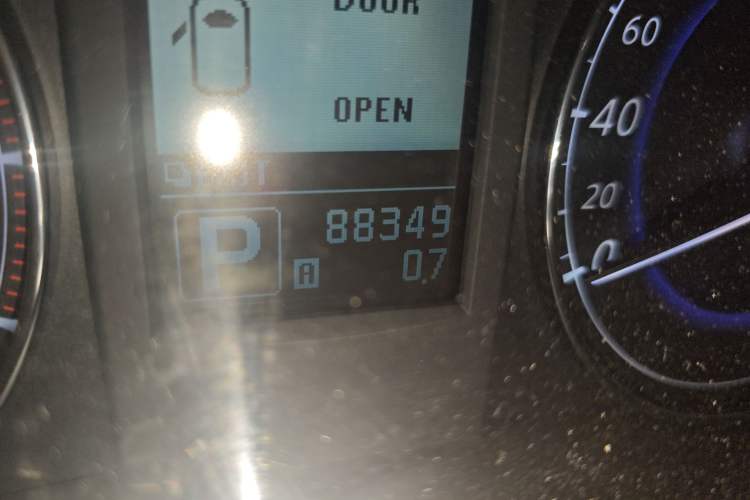 Used Infiniti EX 2011 EX25 Elegant Edition Odometer Close Up