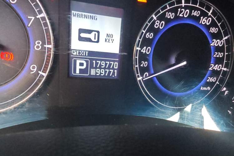 Used Infiniti EX 2011 EX25 Elegant Edition Odometer Close Up
