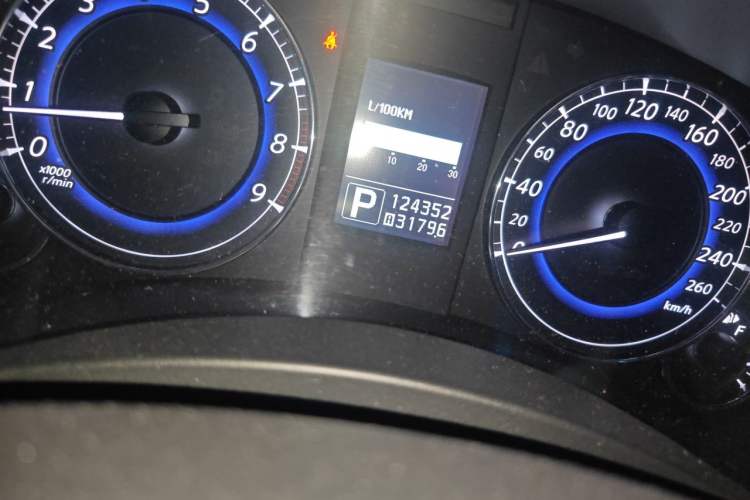 Used Infiniti EX 2011 EX25 Elegant Edition Odometer Close Up
