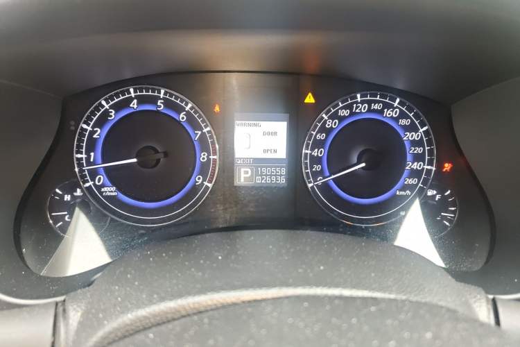 Used Infiniti EX 2011 EX25 Elegant Edition Odometer Close Up