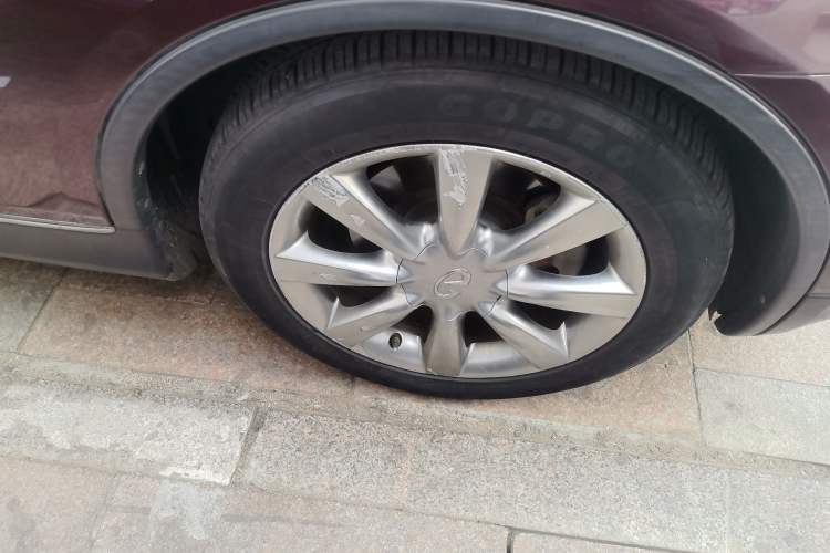 Used Infiniti EX 2011 EX25 Luxury Edition Right Front Wheel Hub
