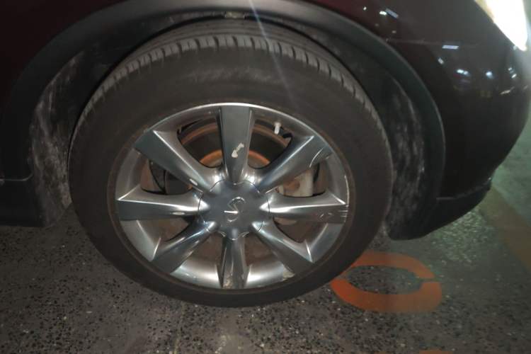 Used Infiniti EX 2011 EX25 Elegant Edition Right Front Wheel Hub