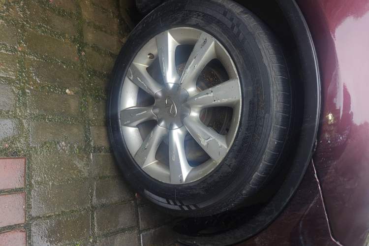 Used Infiniti EX 2011 EX25 Elegant Edition Right Front Wheel Hub
