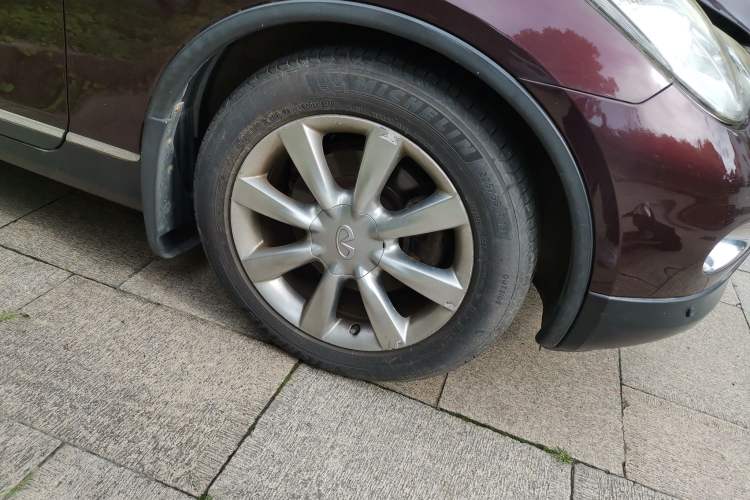 Used Infiniti EX 2011 EX25 Luxury Edition Right Front Wheel Hub