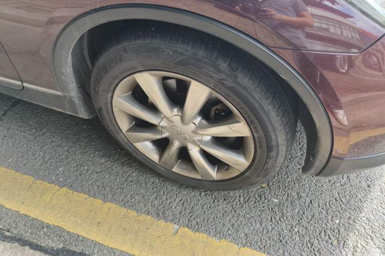 Used Infiniti EX 2011 EX25 Luxury Edition Right Front Wheel Hub