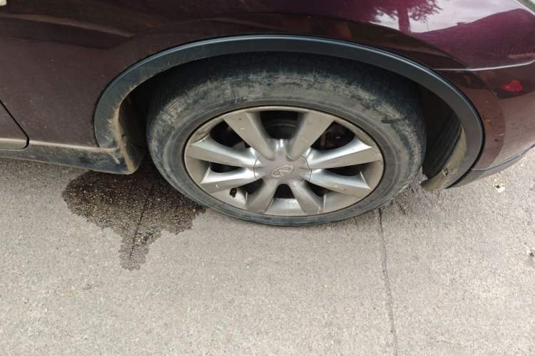 Used Infiniti EX 2011 EX25 Elegant Edition Right Front Wheel Hub