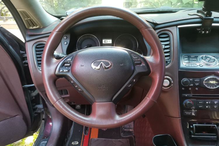 Used Infiniti EX 2011 EX25 Luxury Edition Steering Wheel