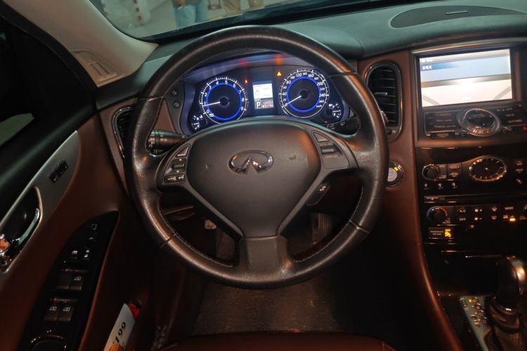 Used Infiniti EX 2011 EX25 Elegant Edition Steering Wheel