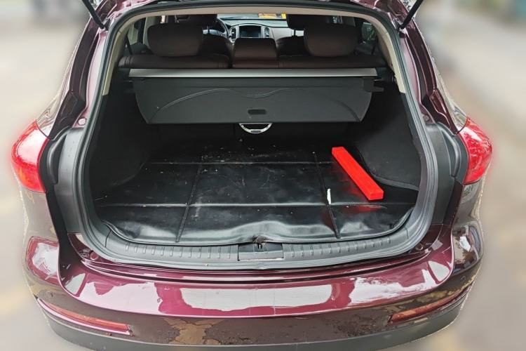 Used Infiniti EX 2011 EX25 Luxury Edition Trunk