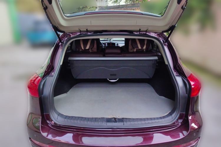 Used Infiniti EX 2011 EX25 Luxury Edition Trunk