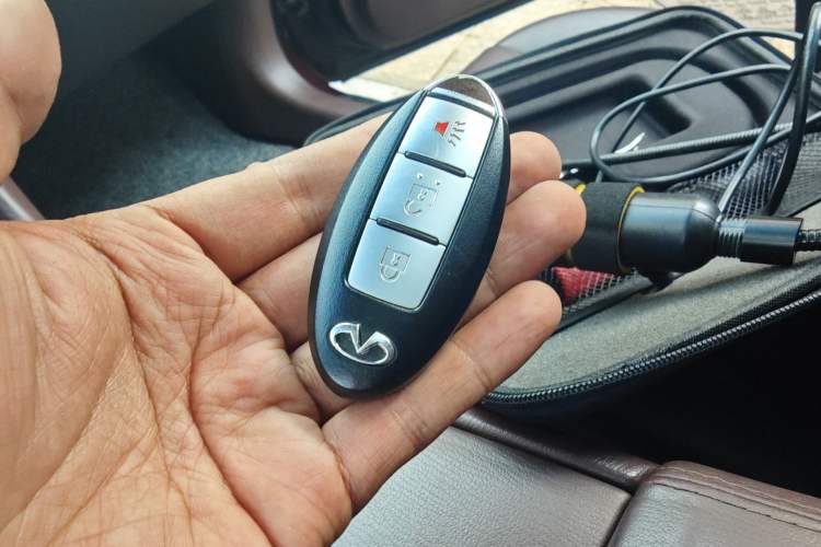 Used Infiniti EX 2011 EX25 Elegant Edition Vehicle Key