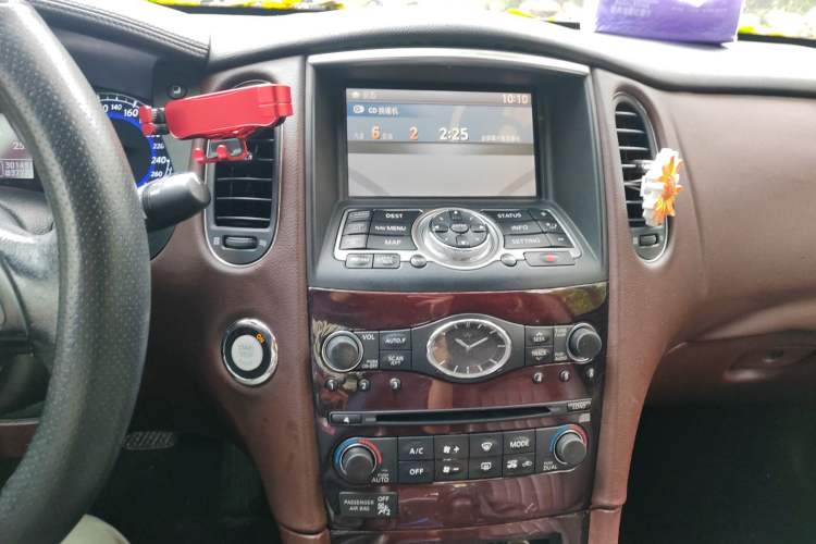 Used Infiniti EX 2011 EX25 Luxury Edition Audio And AC Panel