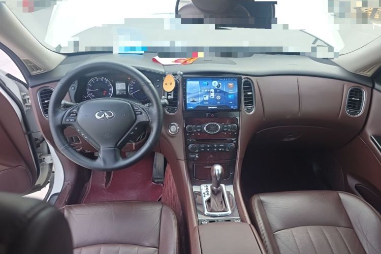 Used Infiniti EX 2011 EX25 Luxury Edition Center Console
