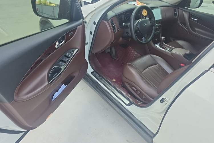 Used Infiniti EX 2011 EX25 Luxury Edition Driver Seat