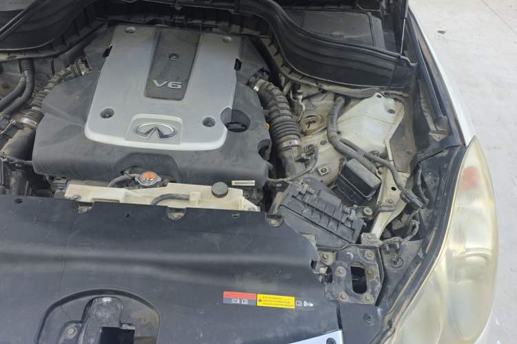 Used Infiniti EX 2011 EX25 Luxury Edition Engine Bay Left