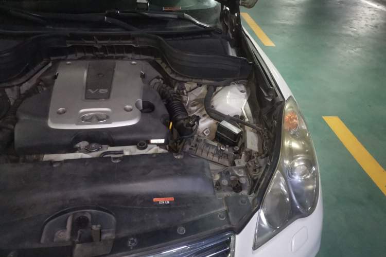 Used Infiniti EX 2011 EX25 Luxury Edition Engine Bay Left