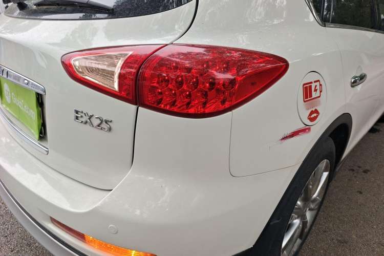 Used Infiniti EX 2011 EX25 Luxury Edition Exterior 6