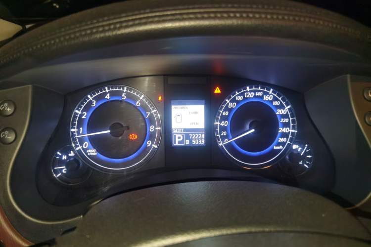 Used Infiniti EX 2011 EX35 model Instrument Cluster
