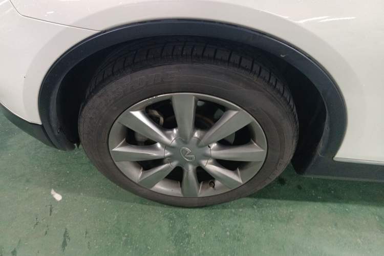 Used Infiniti EX 2011 EX25 Elegant Edition Left Front Wheel Hub