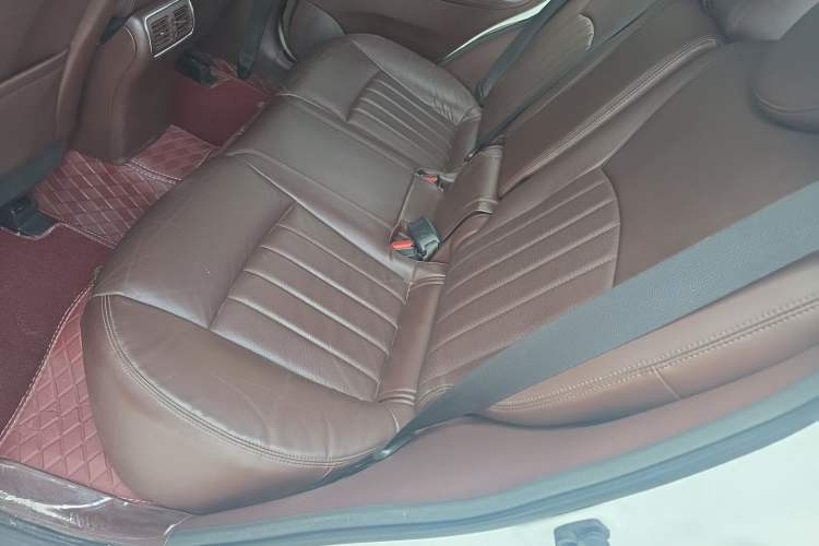 Used Infiniti EX 2011 EX25 Luxury Edition Left Rear Seat