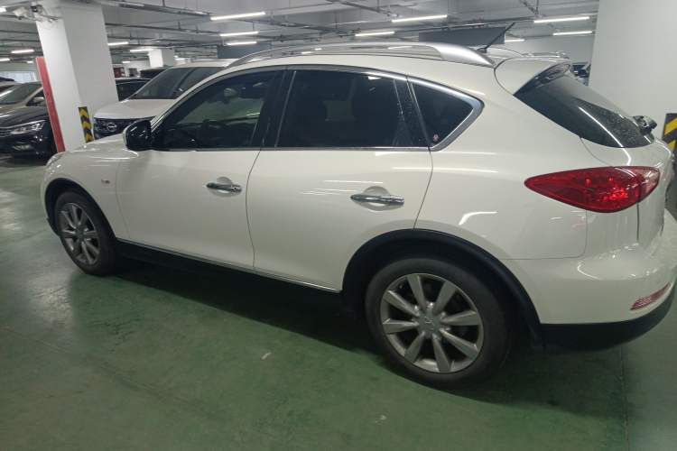 Used Infiniti EX 2011 EX25 Elegant Edition Left Side