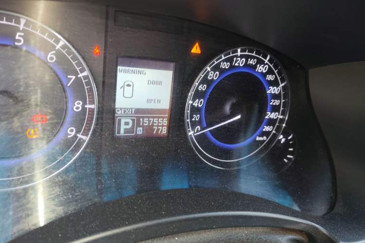 Used Infiniti EX 2011 EX25 Elegant Edition Odometer Close Up