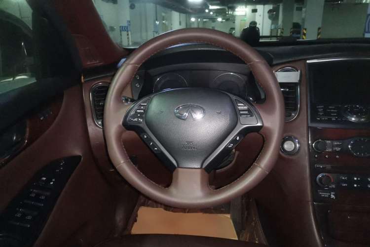 Used Infiniti EX 2011 EX25 Luxury Edition Steering Wheel