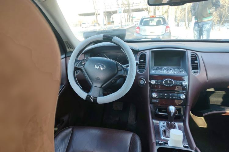 Used Infiniti EX 2011 EX25 Elegant Edition Steering Wheel