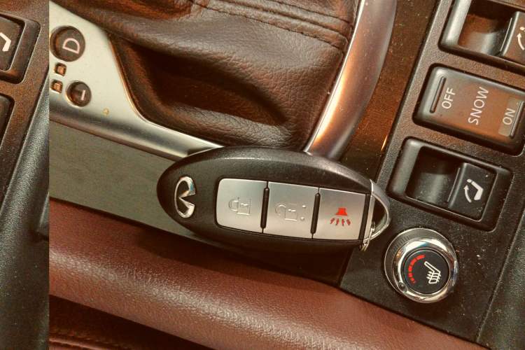 Used Infiniti EX 2011 EX25 Elegant Edition Vehicle Key