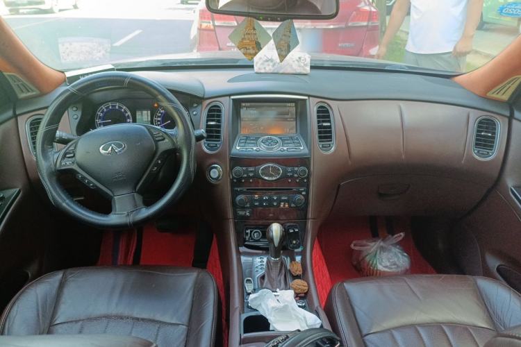 Used Infiniti EX 2013 EX25 Two-Wheel-Drive Luxury Edition Center Console
