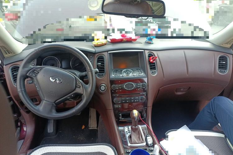Used Infiniti EX 2013 EX25 Two-Wheel-Drive Luxury Edition Center Console