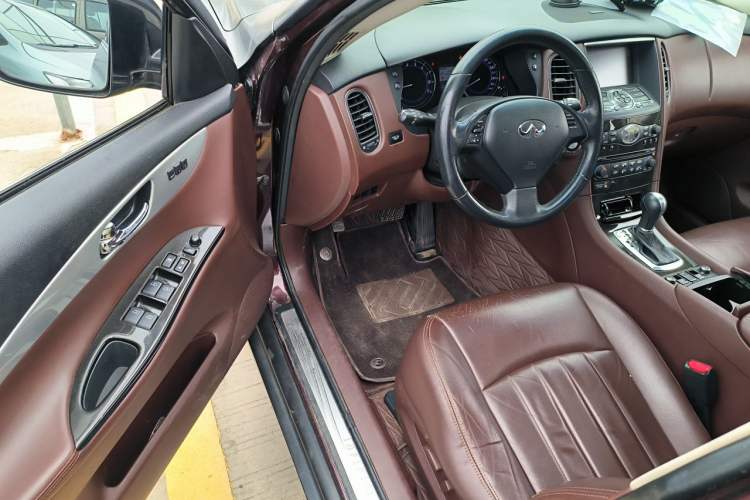 Used Infiniti EX 2013 EX25 Two-Wheel-Drive Luxury Edition Driver Seat