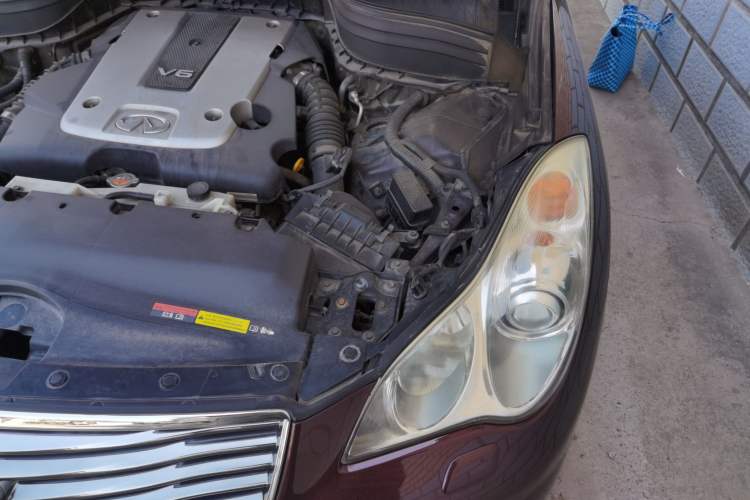 Used Infiniti EX 2013 EX25 4x4 Prestige Edition Engine Bay Left