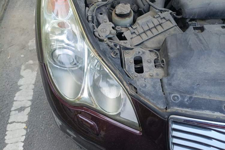 Used Infiniti EX 2013 EX25 Two-Wheel-Drive Luxury Edition Engine Bay Right