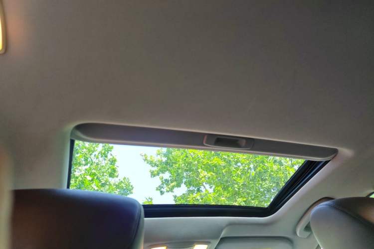 Used Infiniti EX 2013 EX25 Two-Wheel-Drive Elegant Edition Headliner