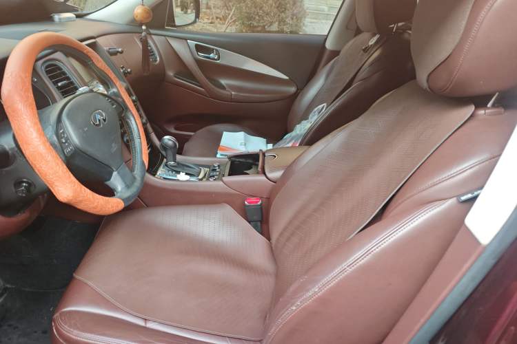 Used Infiniti EX 2013 EX25 4x4 Prestige Edition Left Front Seat