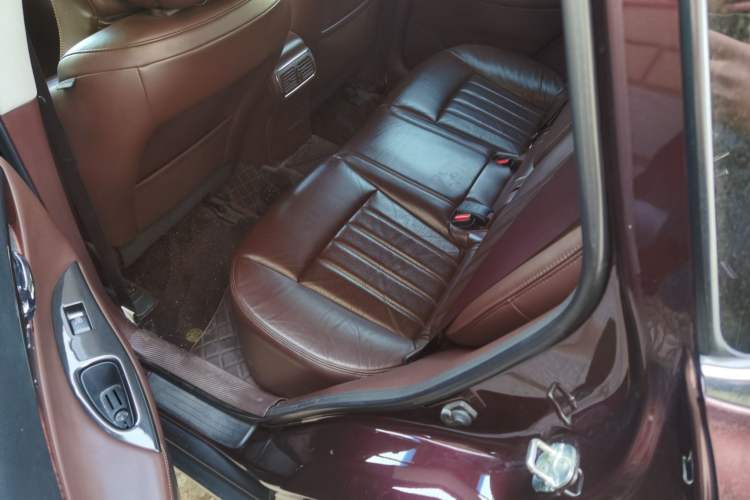 Used Infiniti EX 2013 EX25 4x4 Prestige Edition Left Rear Seat