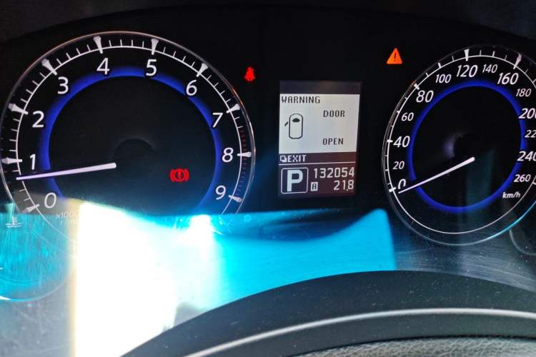 Used Infiniti EX 2013 EX25 Two-Wheel-Drive Elegant Edition Odometer Close Up