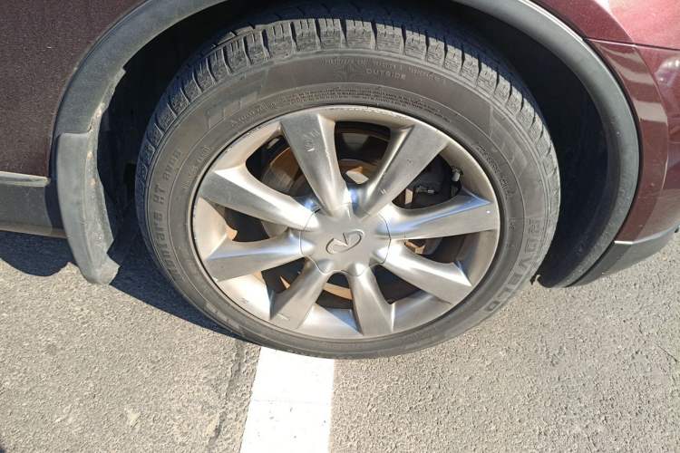 Used Infiniti EX 2013 EX25 Two-Wheel-Drive Luxury Edition Right Front Wheel Hub