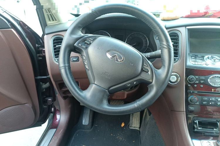Used Infiniti EX 2013 EX25 Two-Wheel-Drive Luxury Edition Steering Wheel