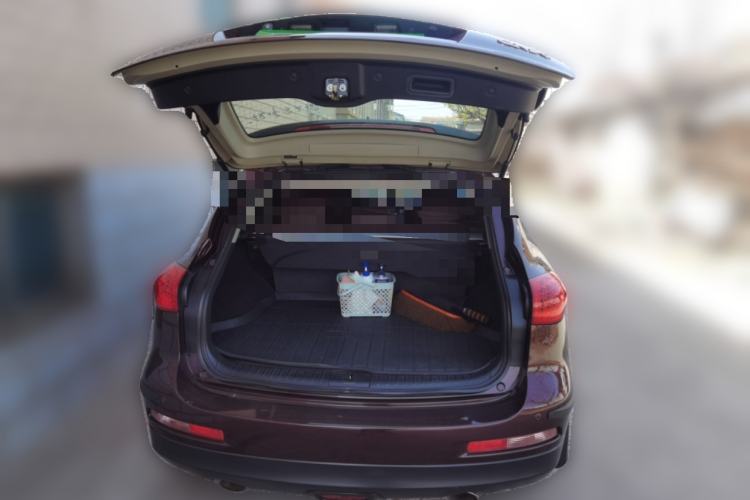 Used Infiniti EX 2013 EX25 4x4 Prestige Edition Trunk