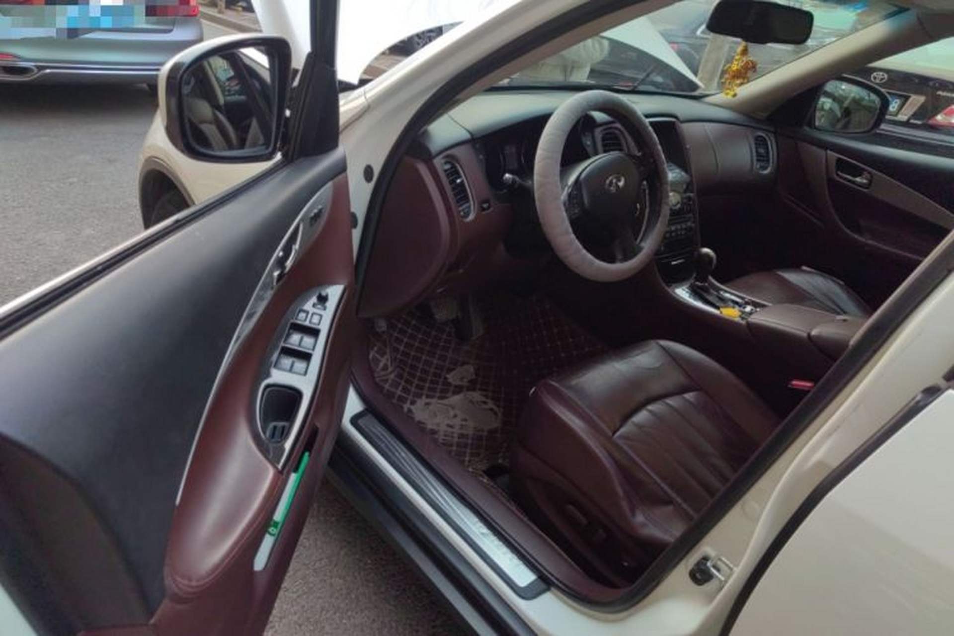 Used Infiniti EX 2013 EX25 Two-Wheel-Drive Luxury Edition Driver Seat