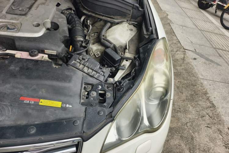 Used Infiniti EX 2013 EX25 Two-Wheel-Drive Elegant Edition Engine Bay Left