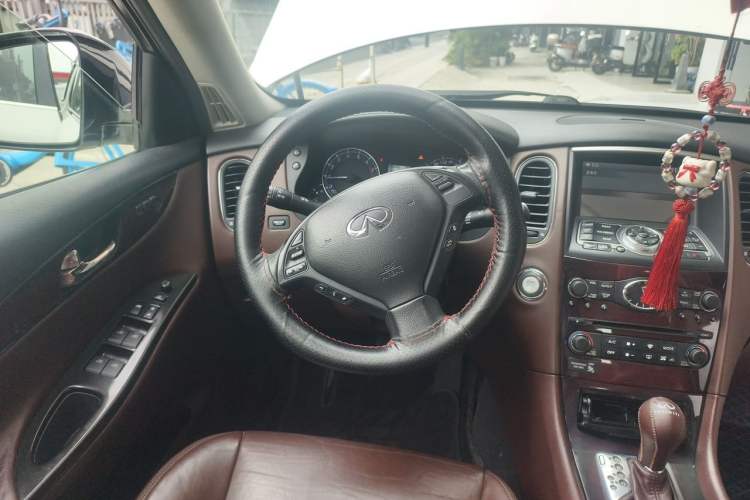 Used Infiniti EX 2013 EX25 Two-Wheel-Drive Elegant Edition Steering Wheel